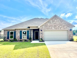 88 Castlewoods Way, Petal, MS 39465