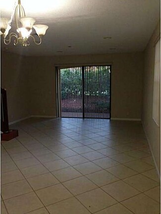 4315 Vineyard Cir Unit 4315, Weston, FL 33332