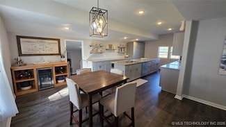 15802 S Elwood Ave, Glenpool, OK 74033