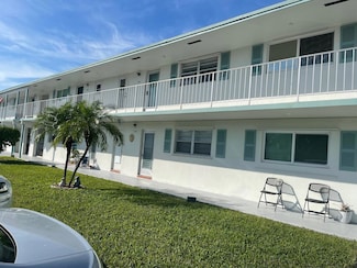 117 Lake Terrace Unit F-208, Boynton Beach, FL 33426