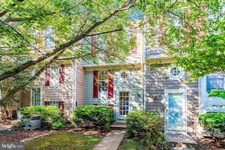 1594 Woodcrest Dr, Reston, VA 20194