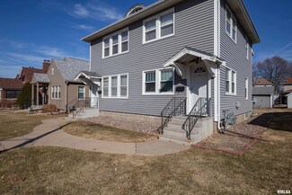 2010 12th St Unit 2012, Moline, IL 61265