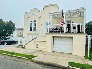 105 Mitchell Ave, Long Beach, NY 11561