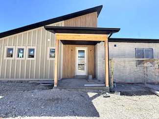 3042 S Chukar Dr, Garden City, UT 84028