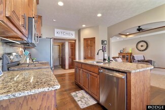 1015 Eastwood Dr, Fremont, NE 68025