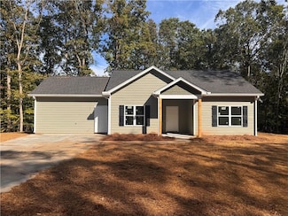 51 Hawks Ridge Ct, Cleveland, GA 30528