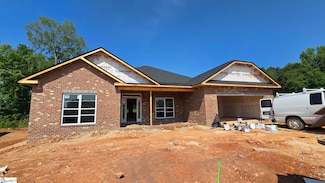 200 Rolling Waters Dr, Mauldin, SC 29605