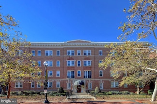 1526 17th St NW Unit 207, Washington, DC 20036