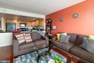 2001 Hamilton St Unit 925, Philadelphia, PA 19130