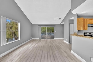 3473 NW 44th St Unit 2012, Lauderdale Lakes, FL 33309