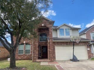 9323 Windy Spring Ln, Houston, TX 77089
