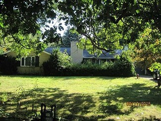 1053 Butler Rd, Springdale, PA 15144