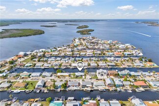 2758 Bruce St, Matlacha, FL 33993