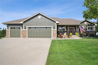5838 NW 5th Ct, Des Moines, IA 50313