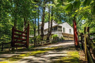 1756 Floyd Way, Gatlinburg, TN 37738