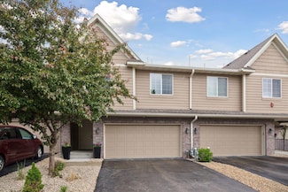 2598 Waterfall Way NW, Prior Lake, MN 55372