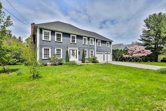 8 Bicentennial Dr, Nashua, NH 03062