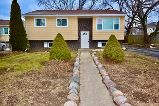 2436 Kennedy Dr, North Chicago, IL 60064