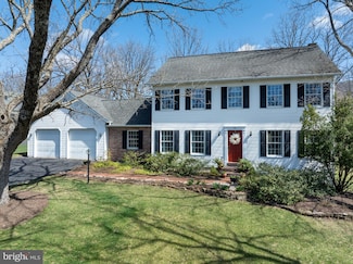 160 Grove Cir, State College, PA 16801