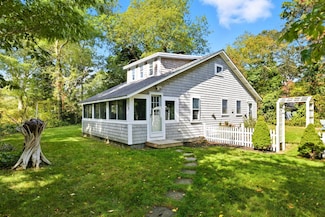38 N Dennis Rd, South Yarmouth, MA 02664