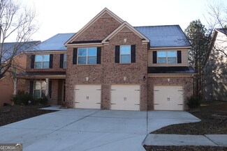 8178 Lochley Dr, Fairburn, GA 30213