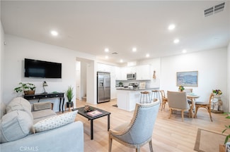 16502 Casa Grande Ave Unit 105, Fontana, CA 92336