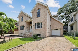 2180 South St, Fort Lee, NJ 07024