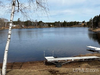 377 N Noren Lake Dr, Gwinn, MI 49841