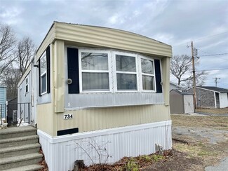 734 Forest Park Mobile Homes, Middletown, RI 02842