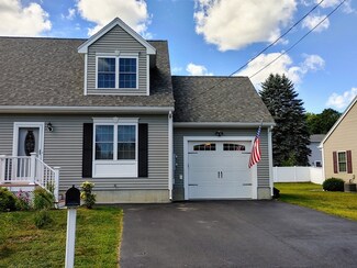 41 Mill St, Merrimac, MA 01860