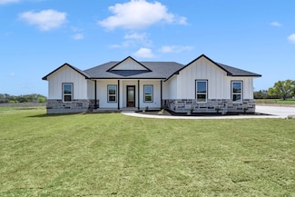 112 Rosebud Ranch Rd, Bertram, TX 78605