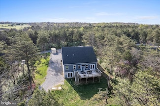 123 Pine Cone Rd, Kearneysville, WV 25430