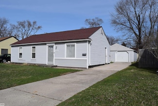 26710 Woodmont St, Roseville, MI 48066