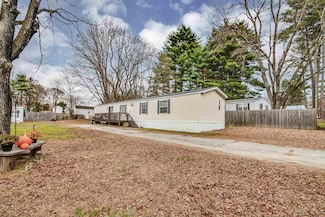 13 Debra Ave, Raymond, NH 03077