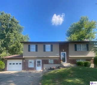 1433 Crestview Dr, Radcliff, KY 40160
