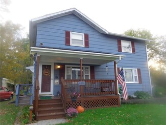 6906 Hutchinson St, Pavilion, NY 14525