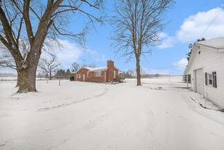 4881 Weber Rd, Saline, MI 48176