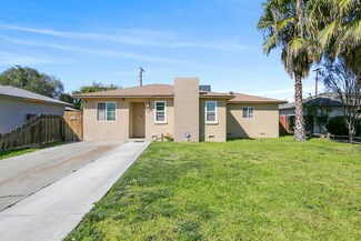 912 E Cypress Ave, Visalia, CA 93292
