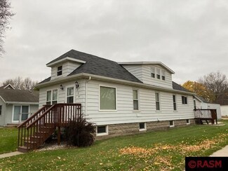 224 Water St SE, Sleepy Eye, MN 56085