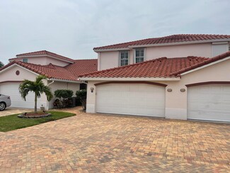 250 St Lucie Unit 14, Cocoa Beach, FL 32931