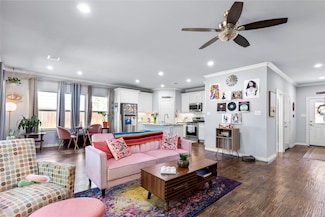 810 N Walnut St, Sherman, TX 75090