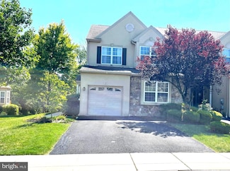 19 Arbor Cir, Colmar, PA 18915