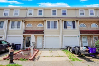 21 Carol Place, Staten Island, NY 10303