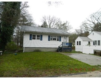 51 Leonard St, West Wareham, MA 02576