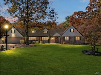 2925 Fern Ln, Allentown, PA 18103