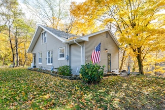 4732 South St, Benton Harbor, MI 49022