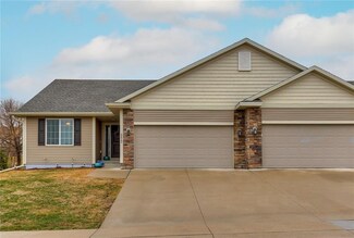 5612 SE 24th St, Des Moines, IA 50320