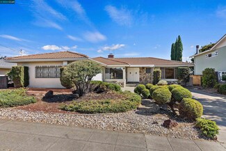 21686 Gail Dr, Castro Valley, CA 94546
