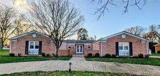 6401 Seton Hill St, Woodbourne-Hyde Park, OH 45459
