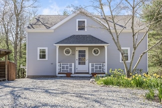 113 Blacksmith Shop Rd, Falmouth, MA 02540